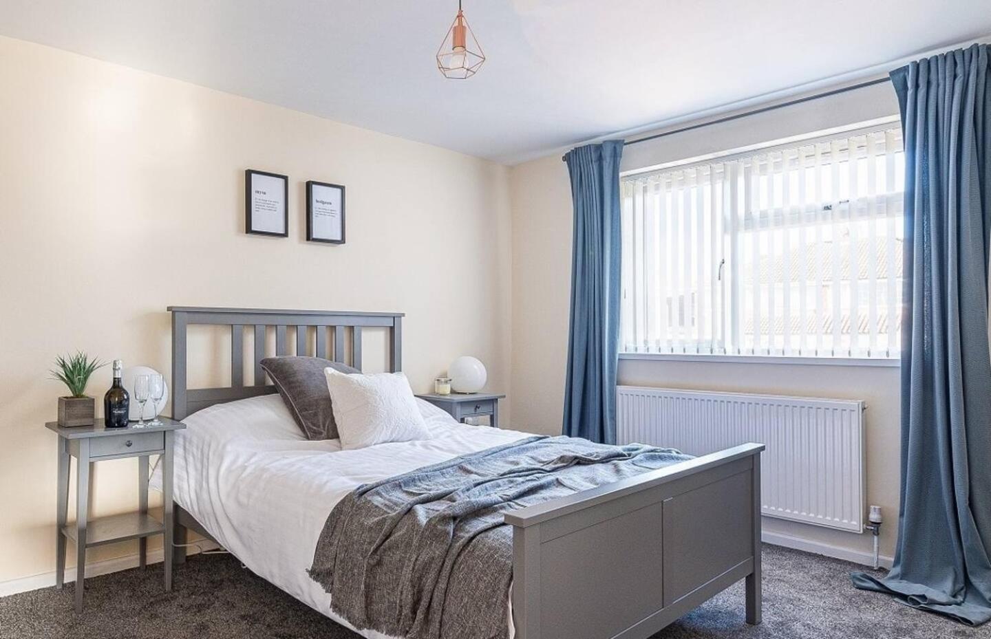 Dudley-Hospital-3Bed-Parking-Long Stay-Contractor Brierley Hill Bagian luar foto