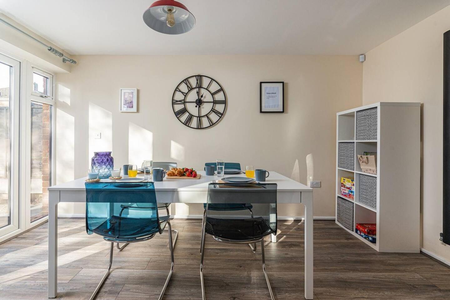 Dudley-Hospital-3Bed-Parking-Long Stay-Contractor Brierley Hill Bagian luar foto