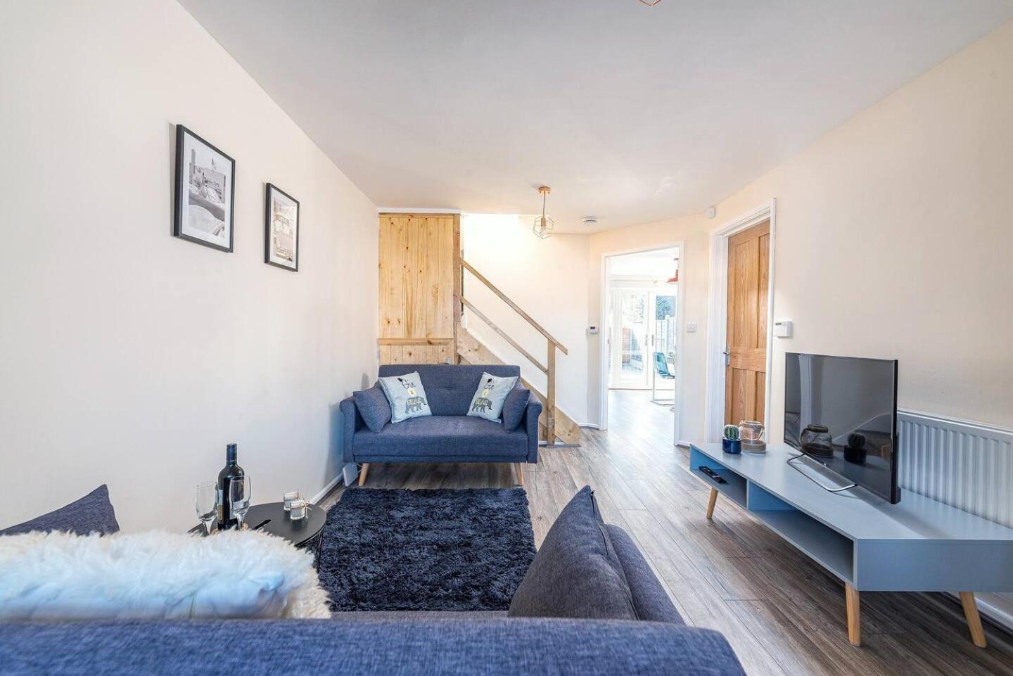 Dudley-Hospital-3Bed-Parking-Long Stay-Contractor Brierley Hill Bagian luar foto